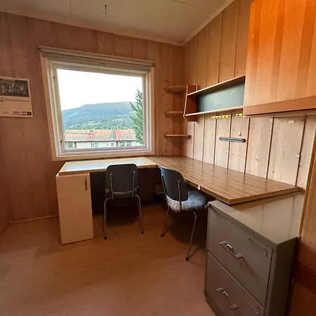 Trivelig Leilighet Med Gratis Parkering Pa Stedet Forset Exterior foto
