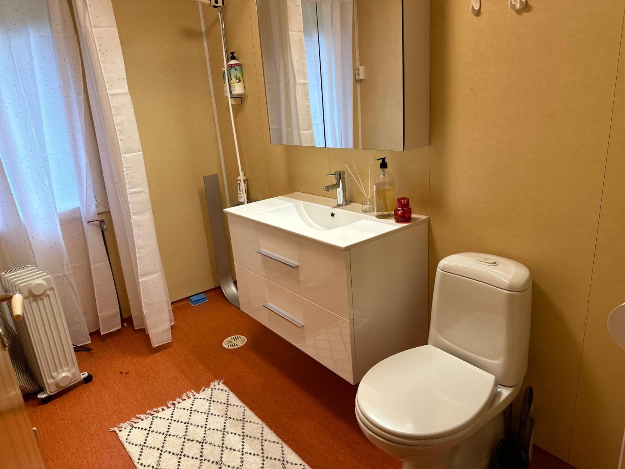 Apartment Trivelig Med Gratis Parkering Pa Stedet Forset