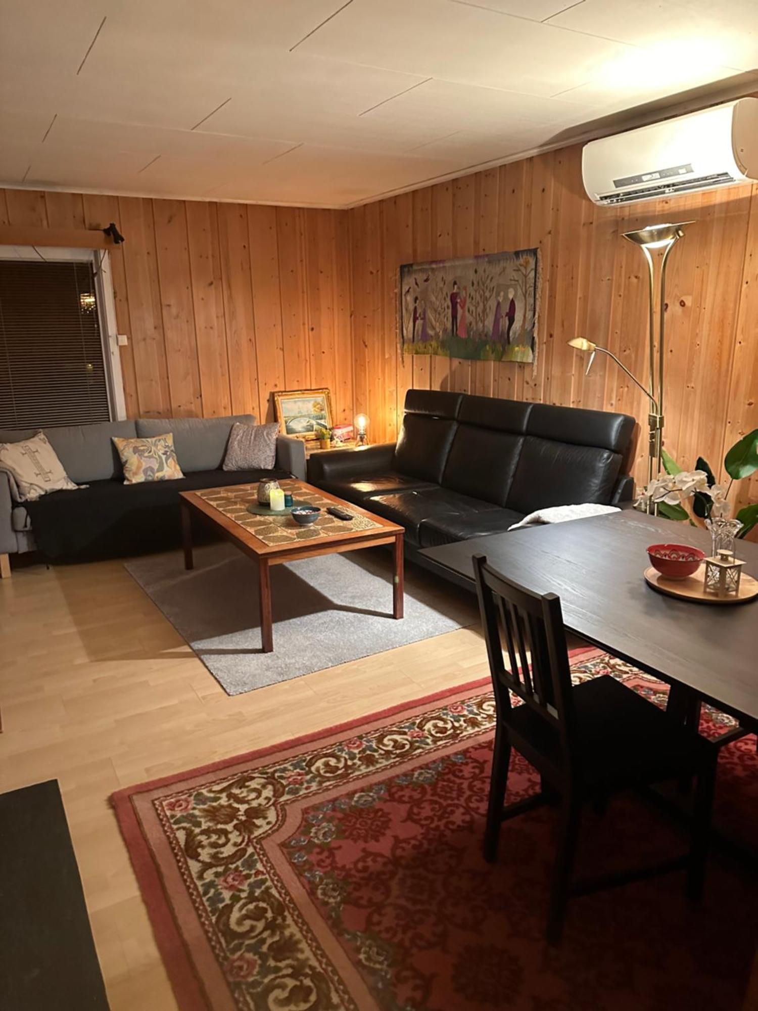 Trivelig Med Gratis Parkering Pa Stedet Apartment